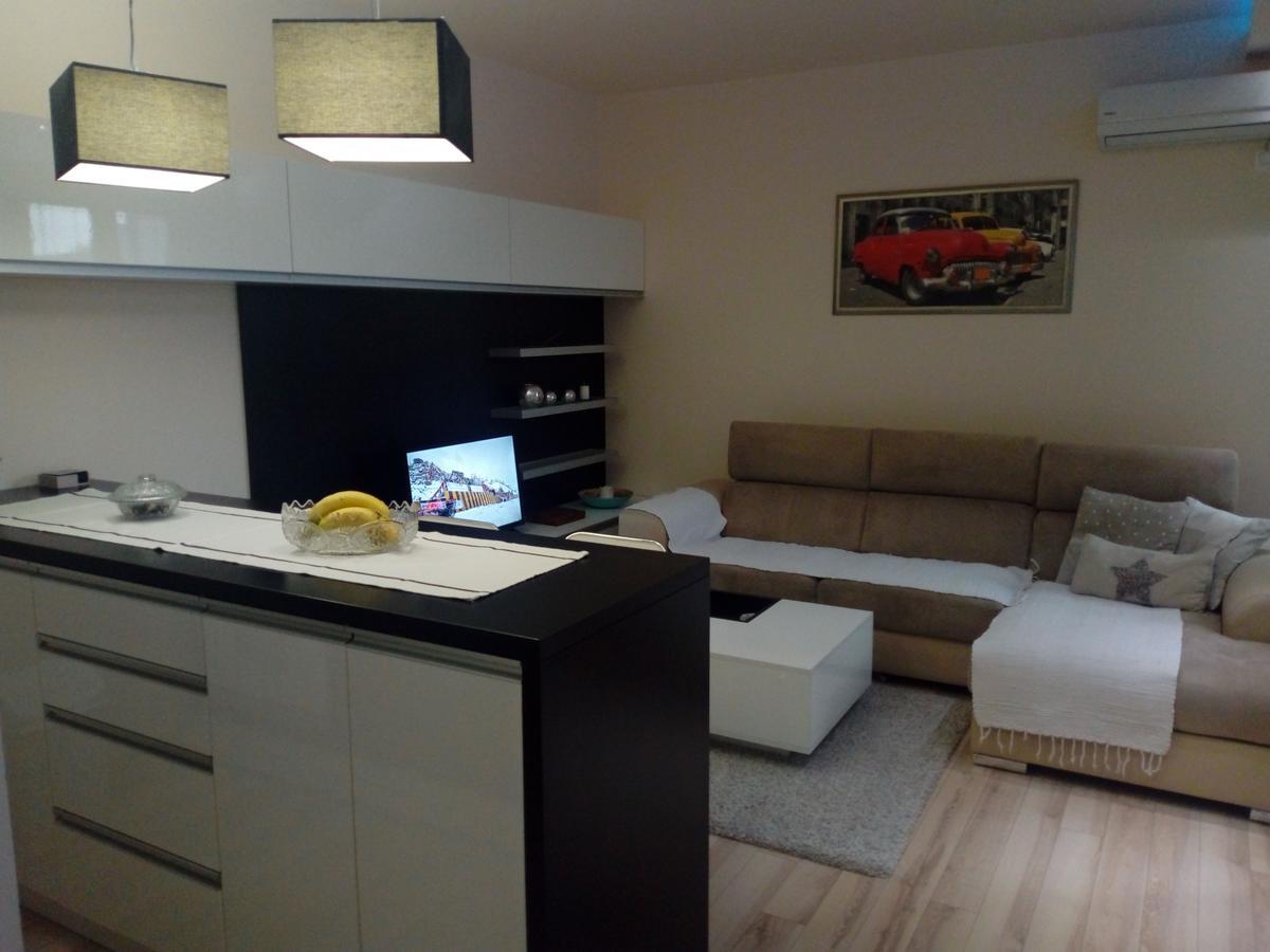 Apartman Zvezda 야고디나 외부 사진